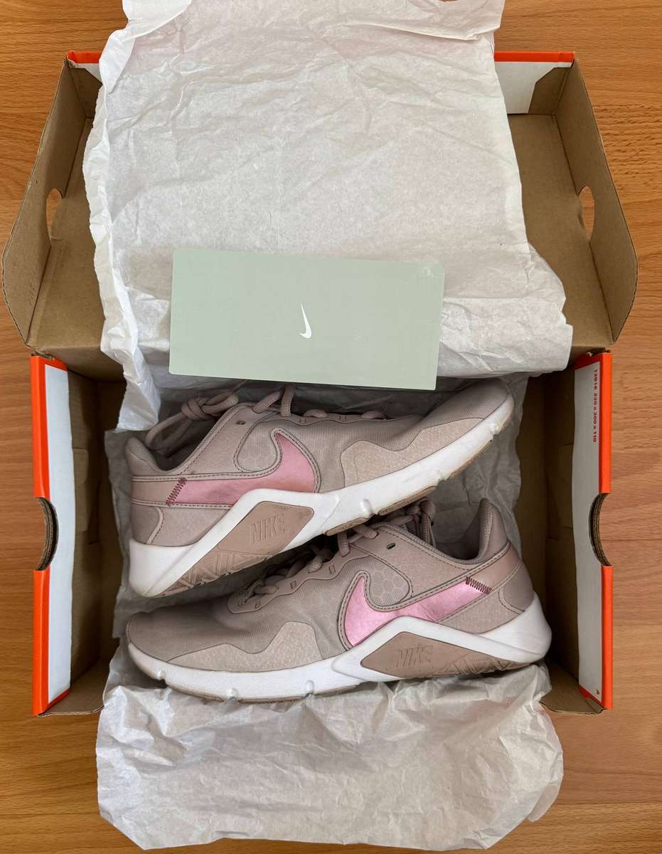 Nike Womens Legend Essential 2 | Platinum Violet