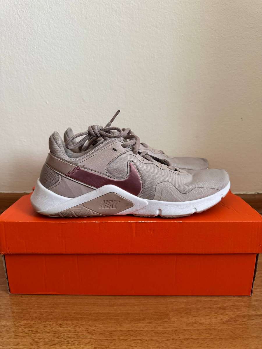 Nike Womens Legend Essential 2 | Platinum Violet