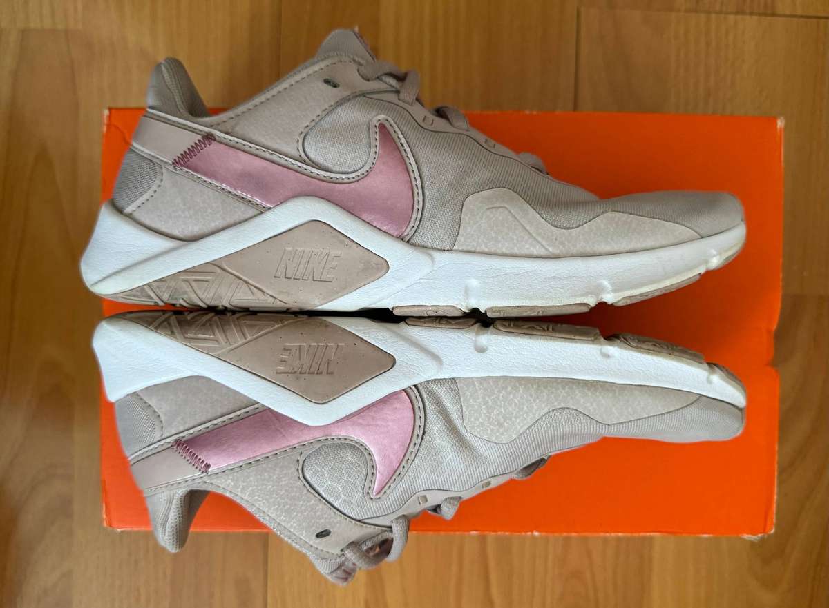 Nike Womens Legend Essential 2 | Platinum Violet