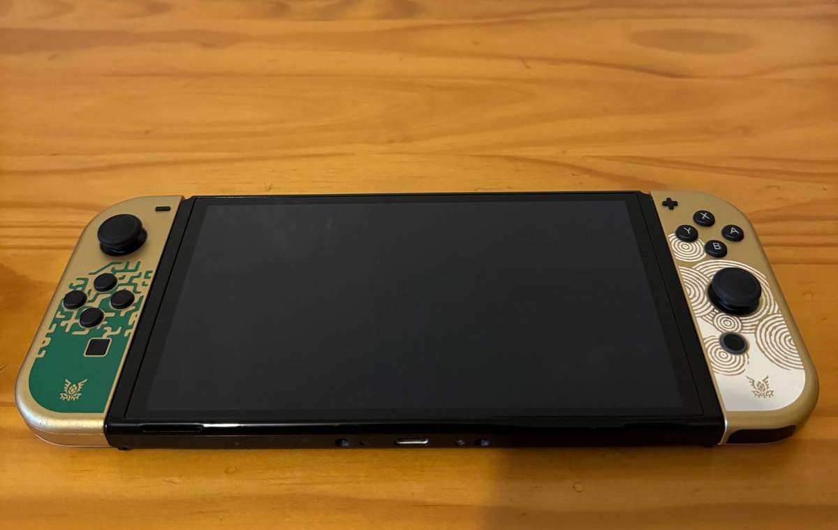Nintendo Switch OLED Special Zelda Edition
