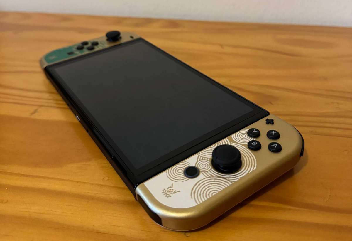 Nintendo Switch OLED Special Zelda Edition