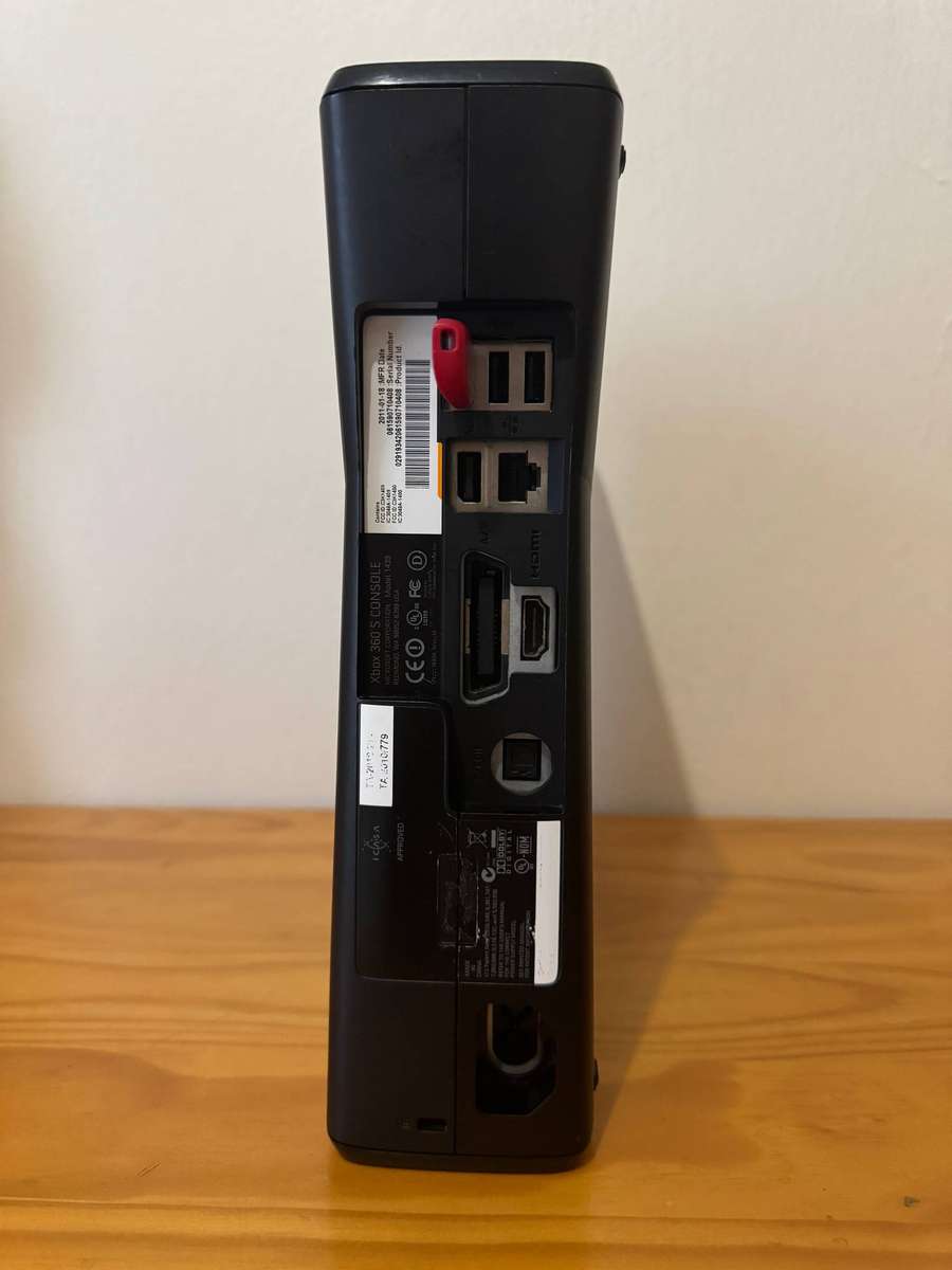 Xbox 360 S Mega Bundle