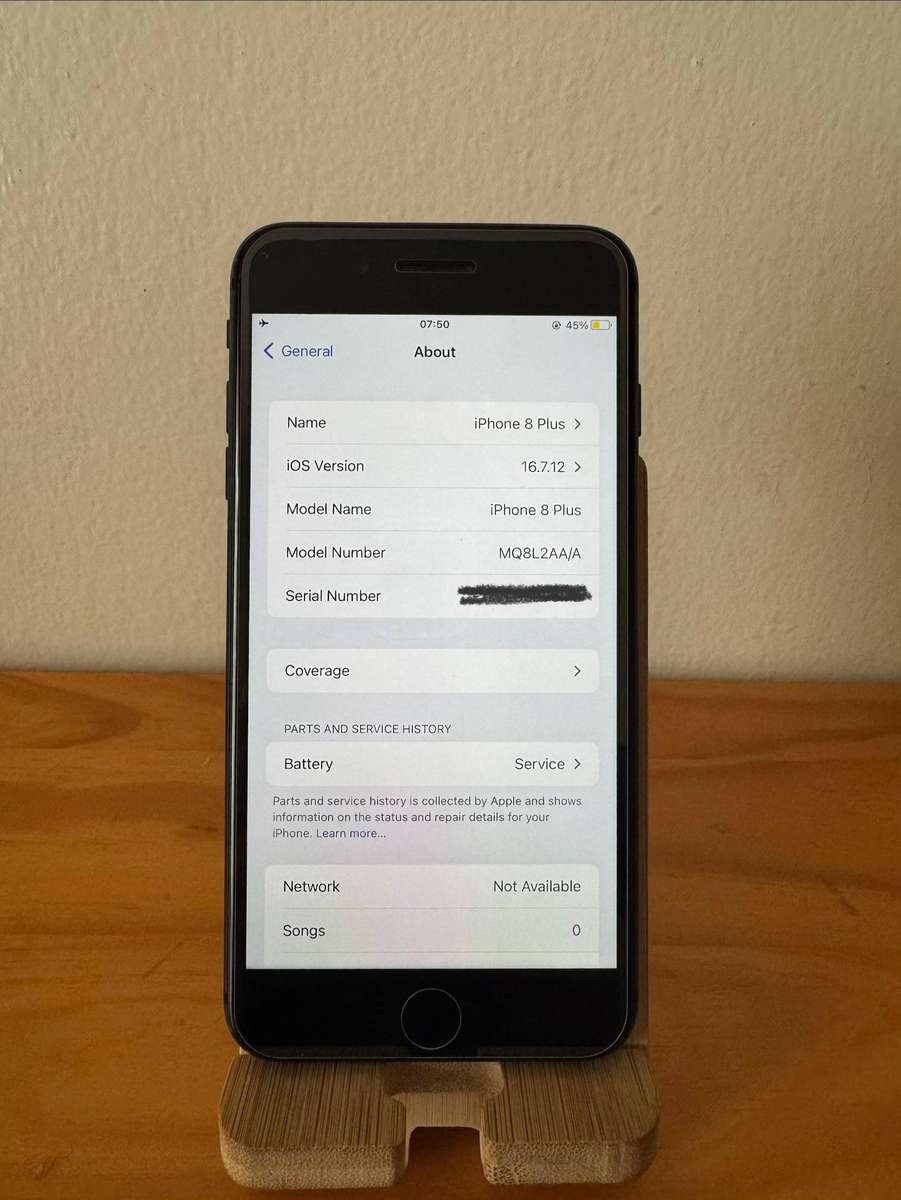 iPhone 8 Plus 64GB + Extras