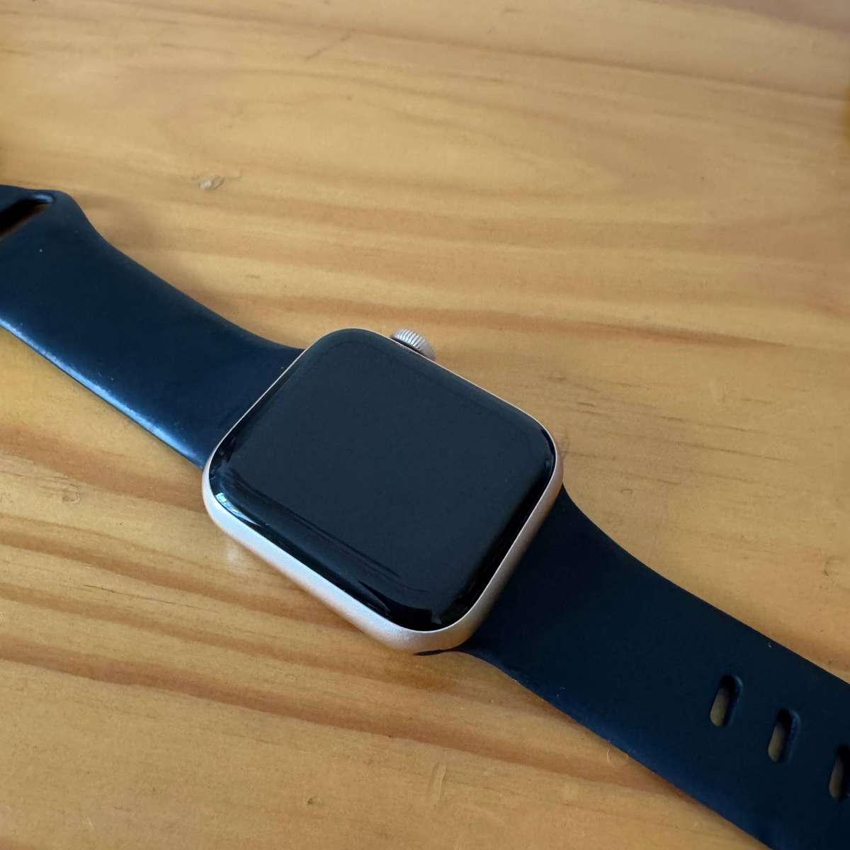 Apple Watch Series 6 40mm - Excellent Condition