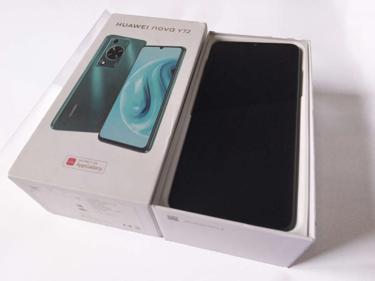Huawei nova Y72