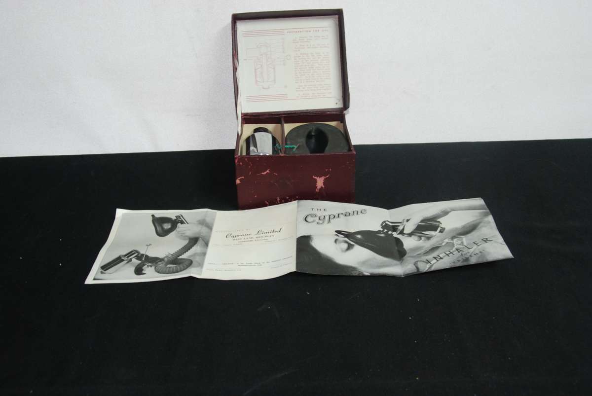 Vintage Cyprane Trilene Inhaler  Rare Medical Collectible (Perfect for Collectors & Historians!)