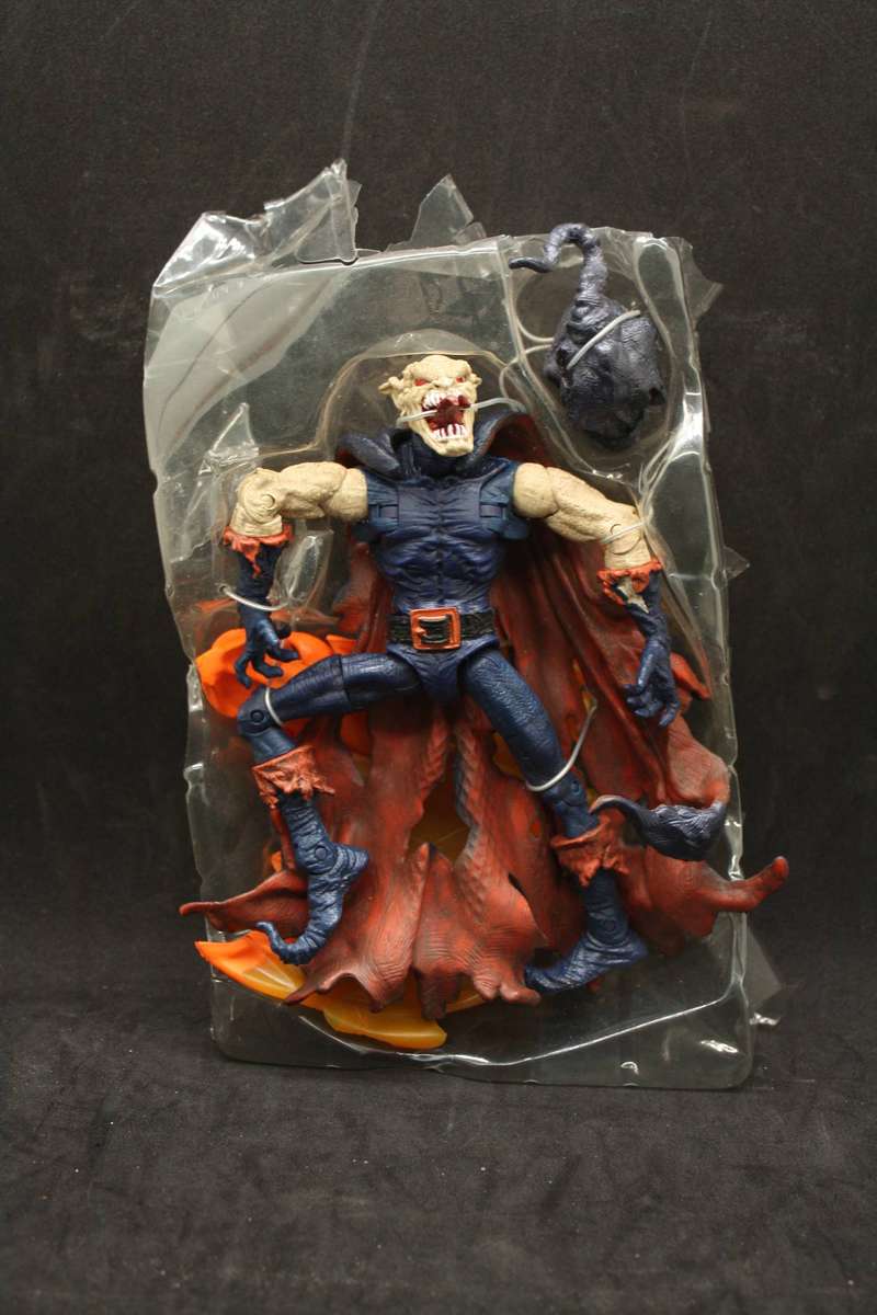 2006 spiderman demogoblin with hat and glider hasbro marble legends figurine