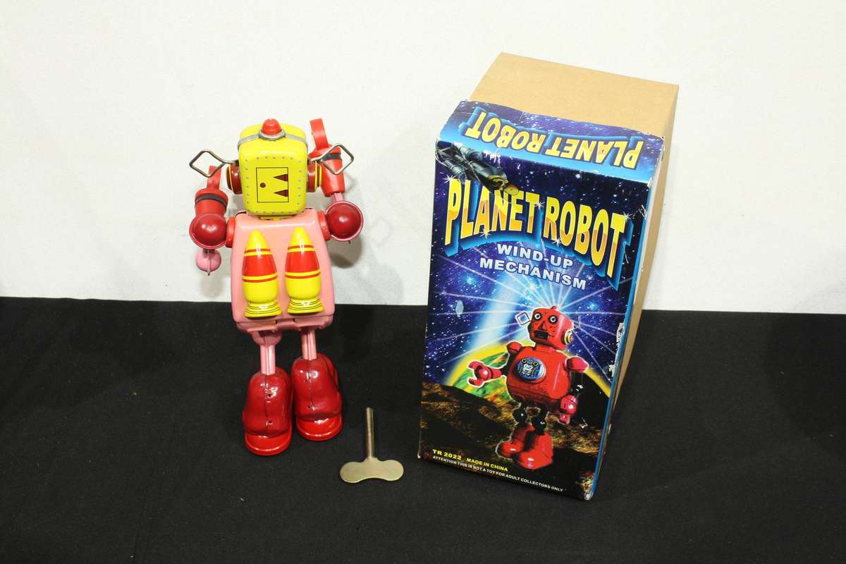 Planet Robot Wind-up metal robot toy