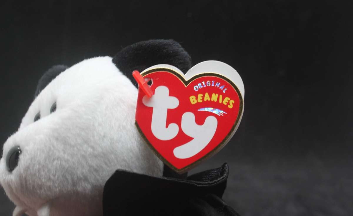 Ty Beanie "Count" the Vampire bear plushie