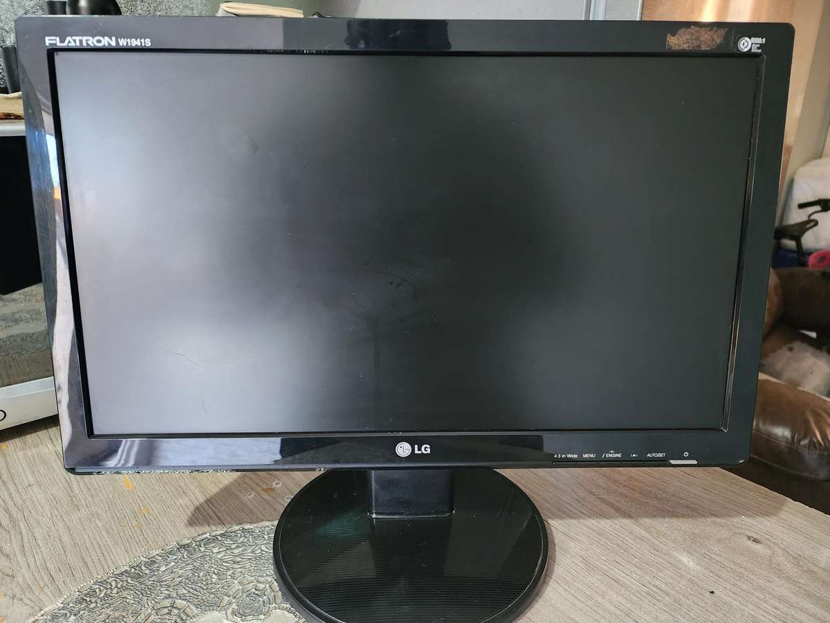 LG FLATRON W1941S PF LCD WIDESCREEN MONITOR