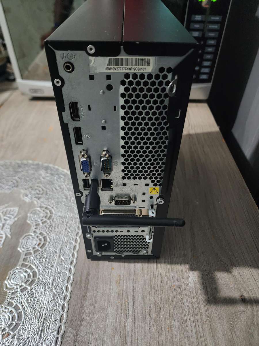 LENOVO V530S i5 9TH GEN SFF DESKTOP PC FOR SALE !!!!