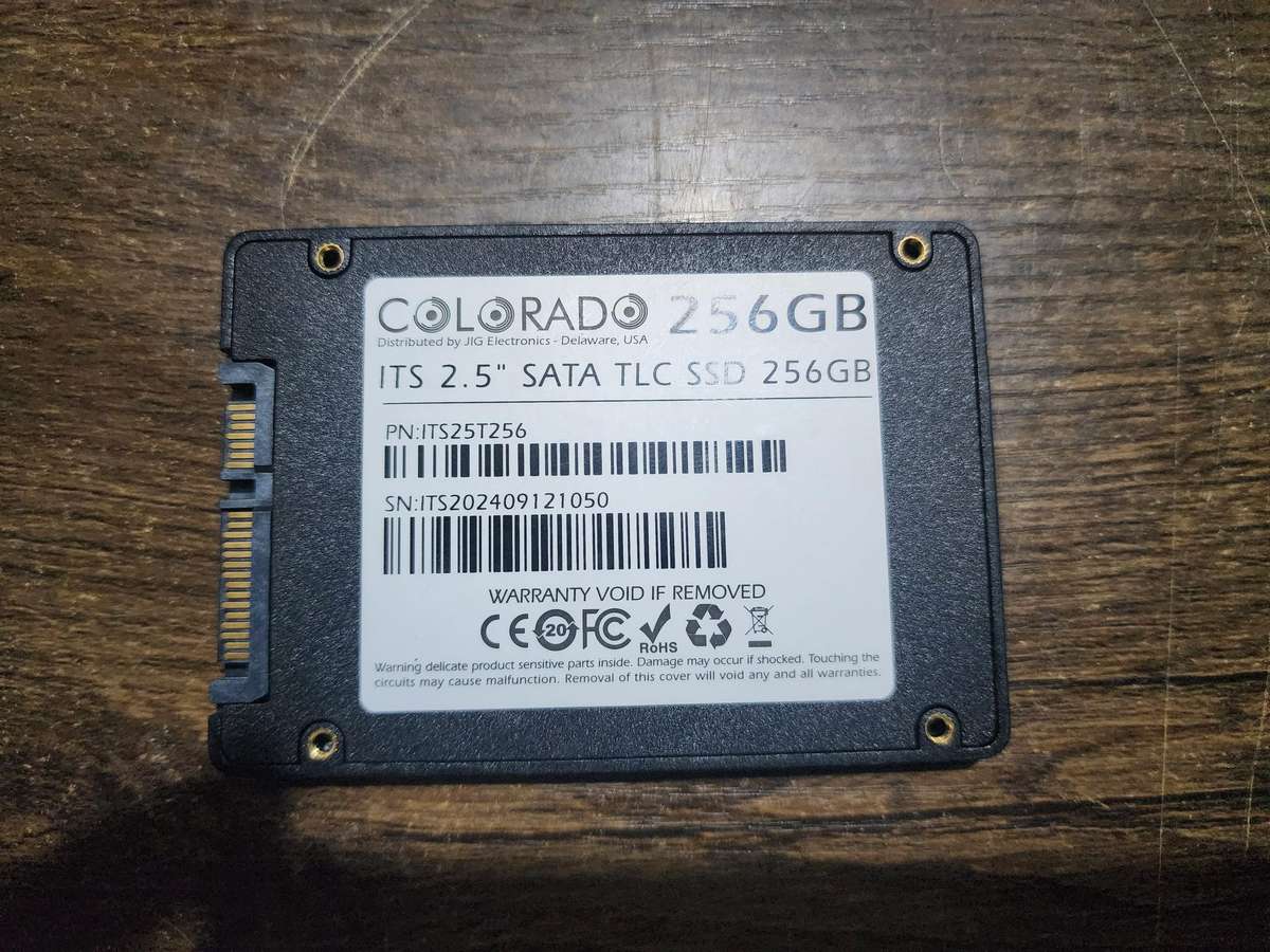 COLORADO 256 SSD DRIVE FOR SALE !!!!