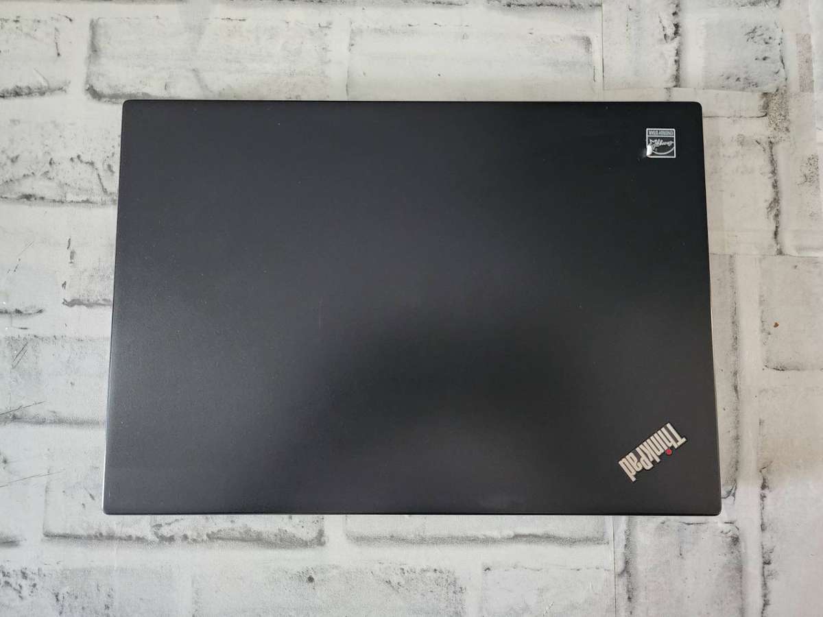 LENOVO THINKPAD X390 I5 8TH GEN BUSINESS ULTRABOOK FULL TOUCH SCREEN LAPTOP FOR SALE !!!
