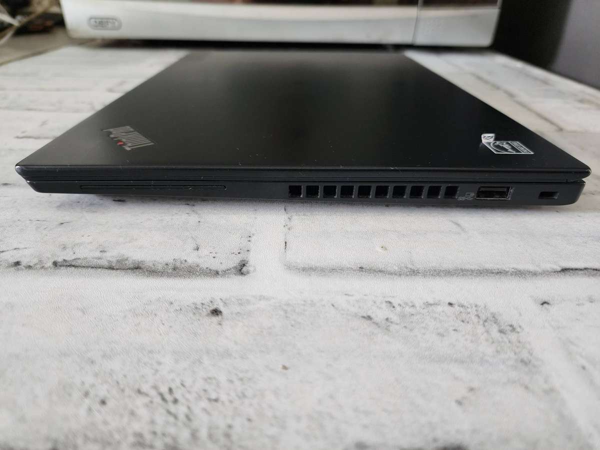 LENOVO THINKPAD X390 I5 8TH GEN BUSINESS ULTRABOOK FULL TOUCH SCREEN LAPTOP FOR SALE !!!