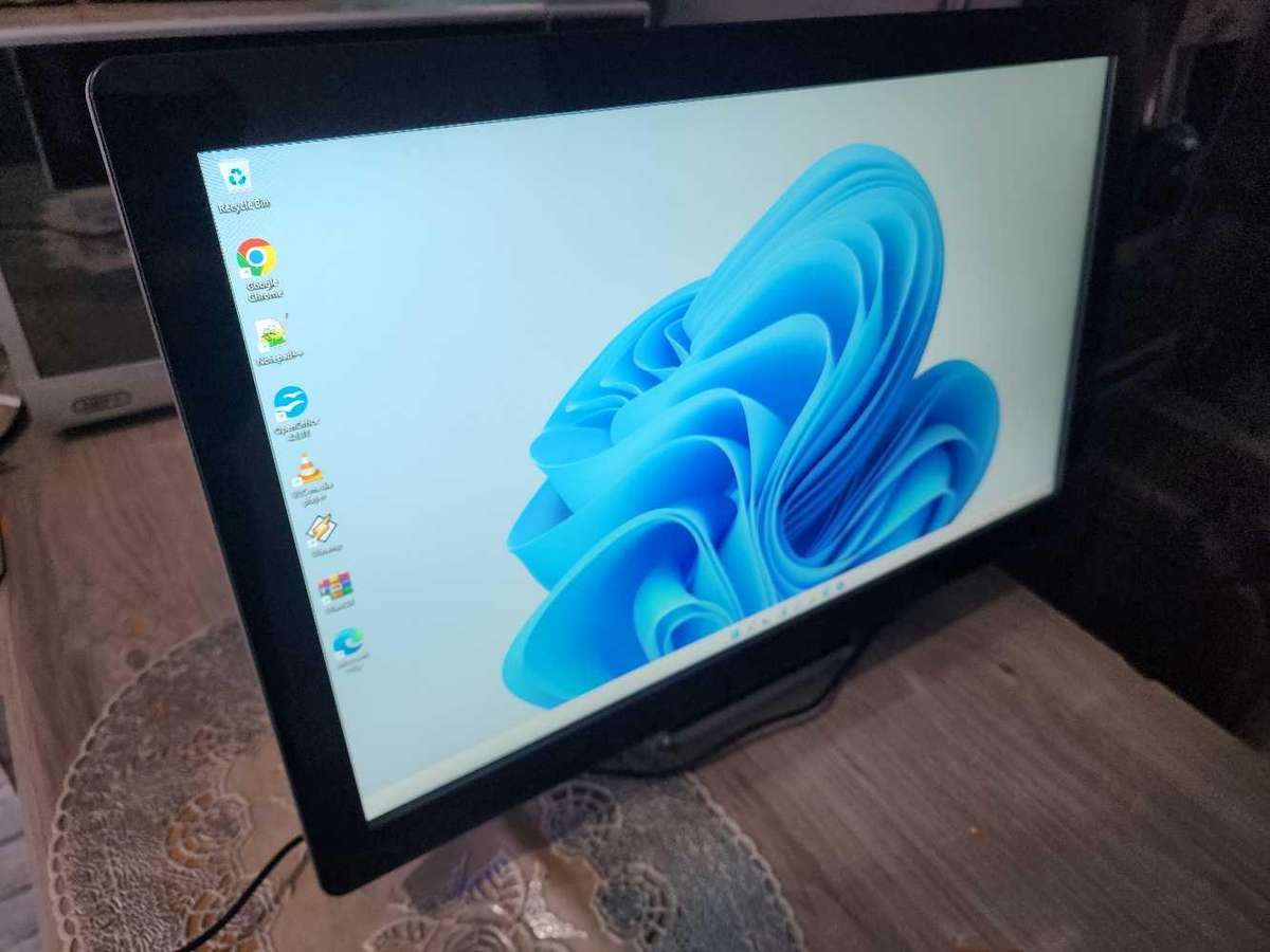 AIO 21.5 INCH GENERAL TOUCH  PC FOR SALE !!!!