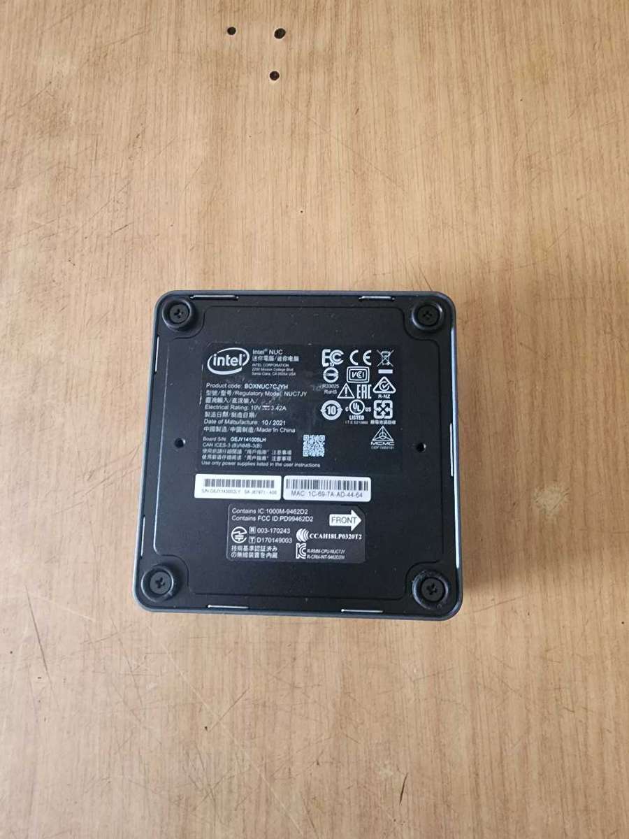 INTEL NUC BOXNUC 7CJYH