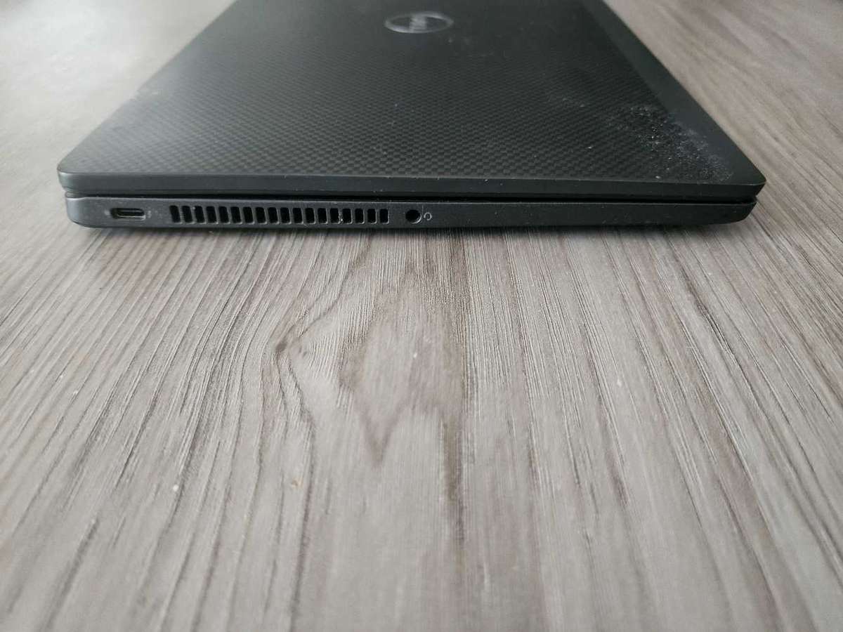 DELL LATITUDE 7330 12TH GEN LAPTOP FOR SPARES PLEASE READ AD !!!