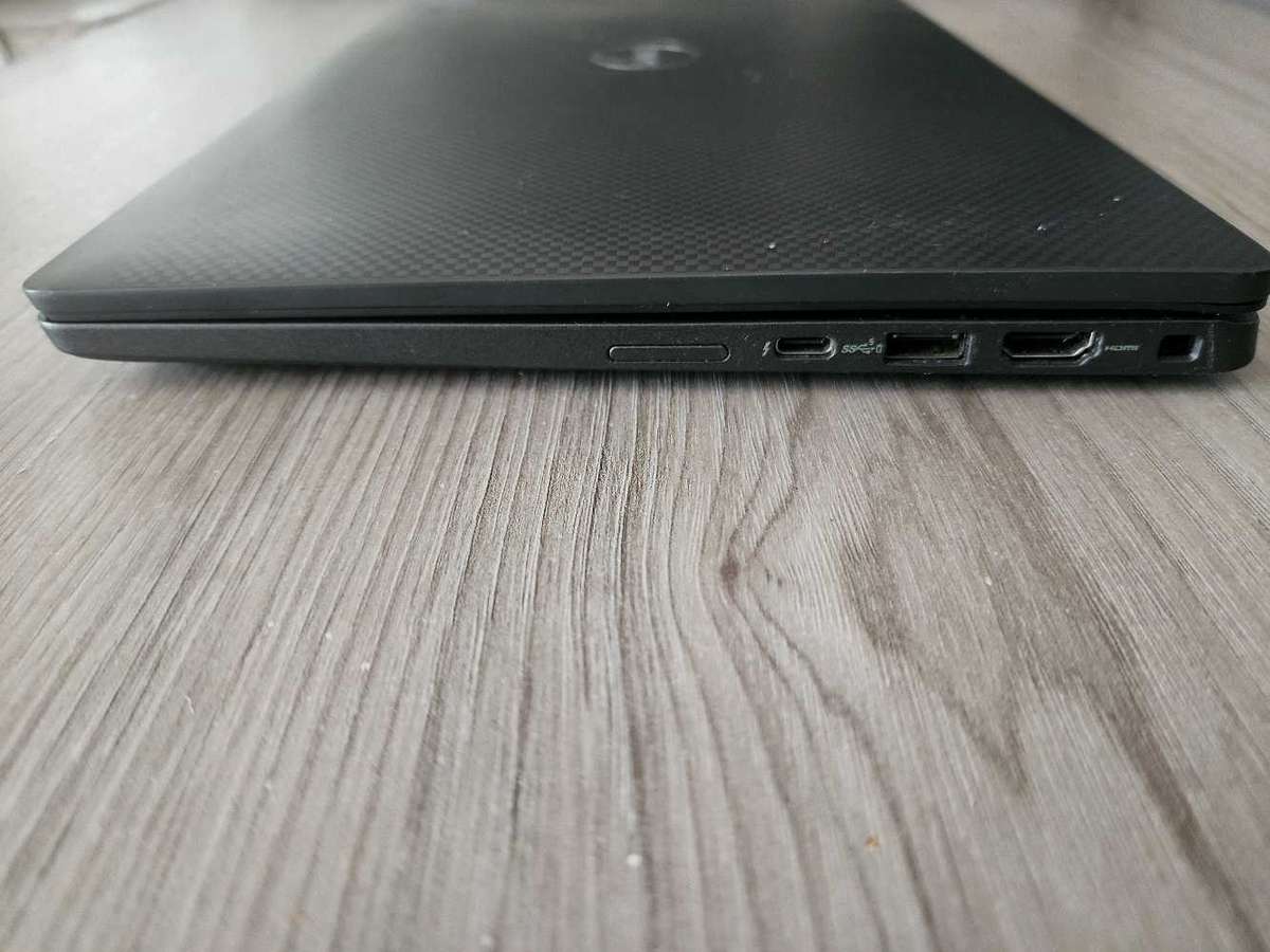 DELL LATITUDE 7330 12TH GEN LAPTOP FOR SPARES PLEASE READ AD !!!