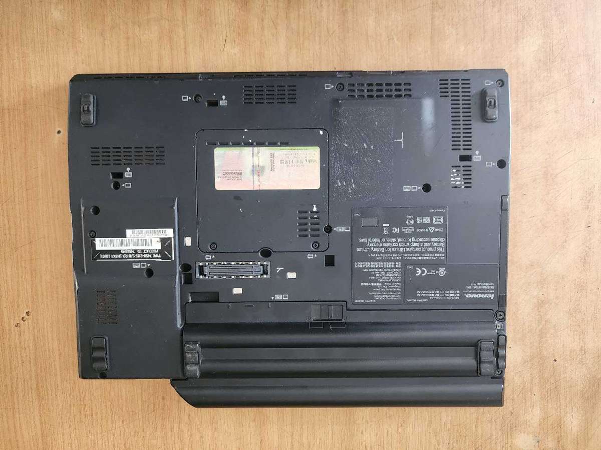 LENOVO THINKPAD X200 ULTRABOOK LAPTOP FOR SALE PLEASE READ AD !!!