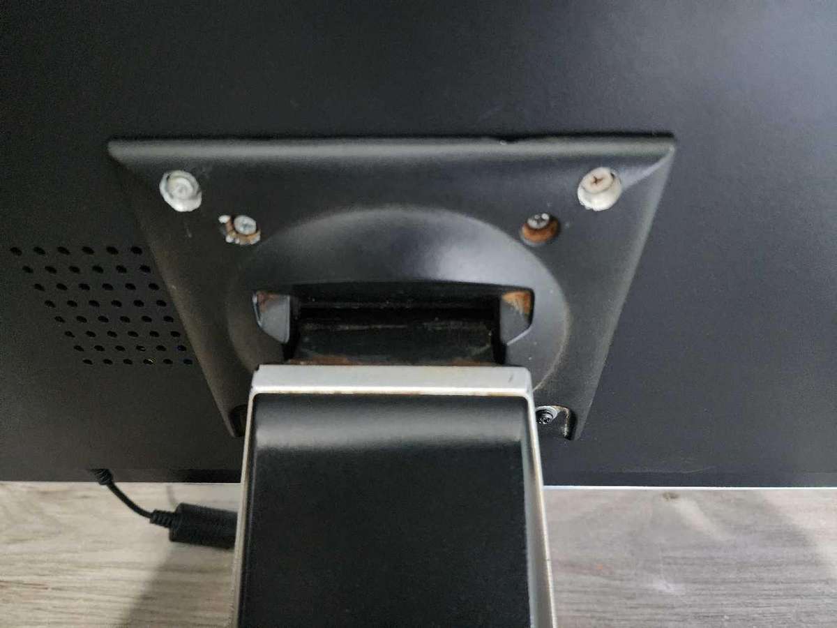 AIO 21.5 INCH GENERAL TOUCH  PC FOR SALE !!!!