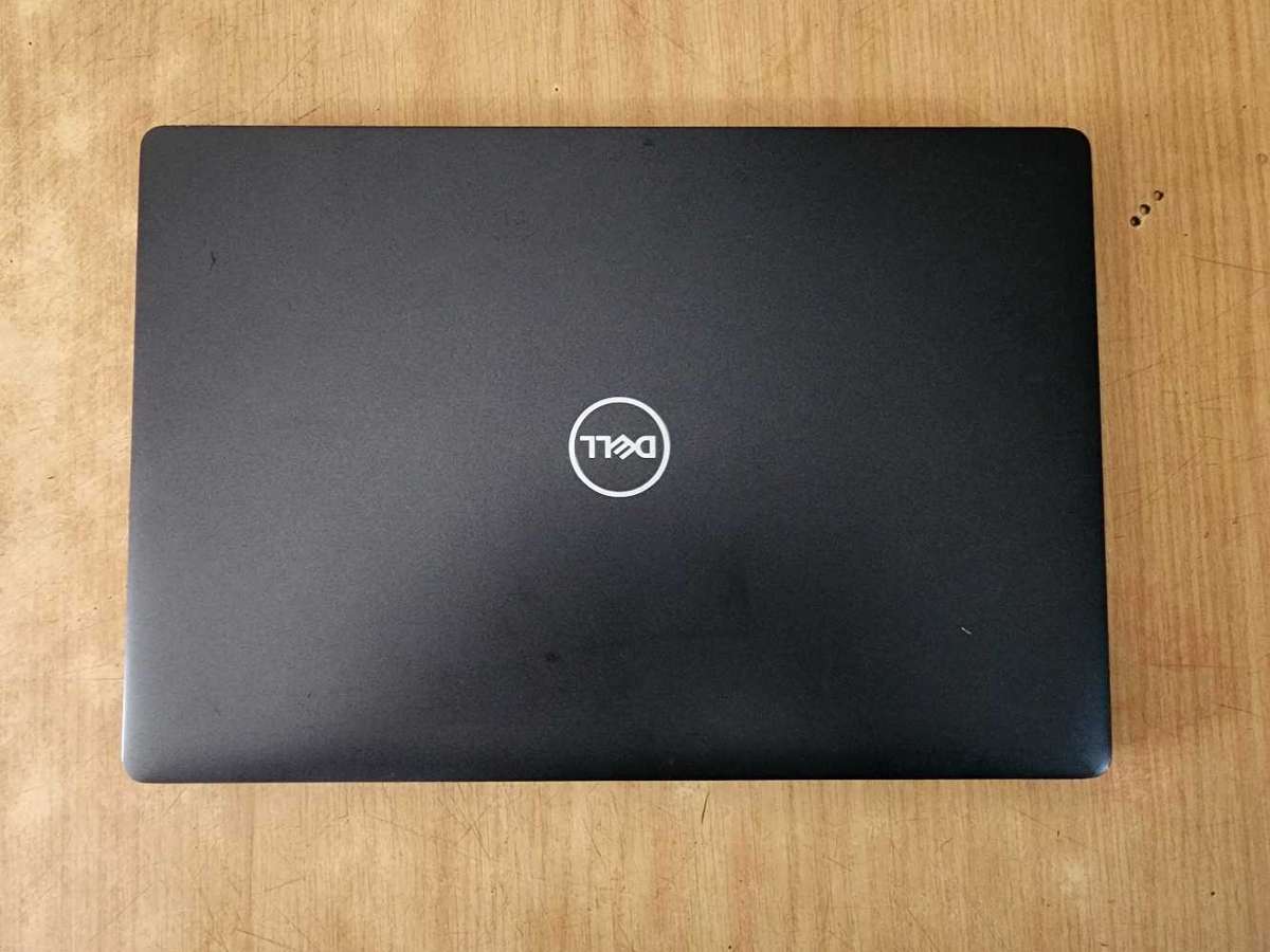 DELL LATITUDE 5300 i5 8TH GEN LAPTOP FOR SPARES PLEASE READ AD !!!!