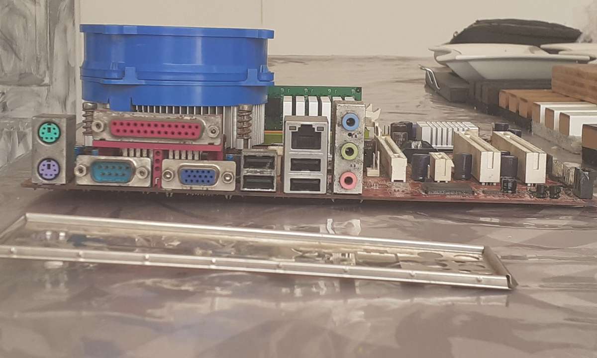 MSI 7528 and pentium dual core e5200