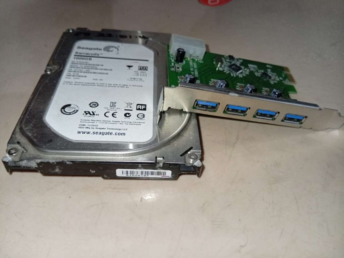 Seagate 1 TB HDD & USB card COMBO