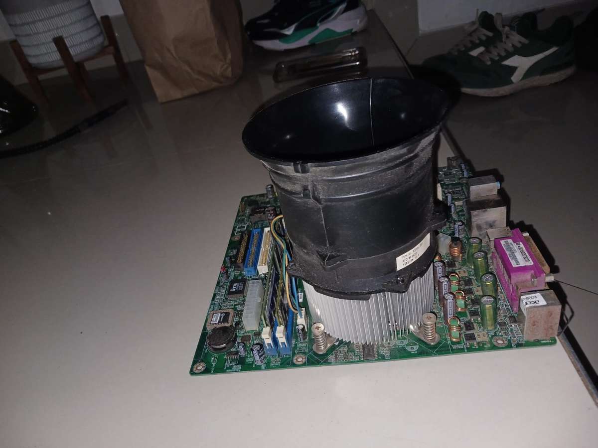 661GX-M7 motherboard with pentium 4 processer