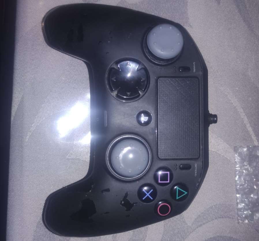 nacon ps4 revolution pro controller