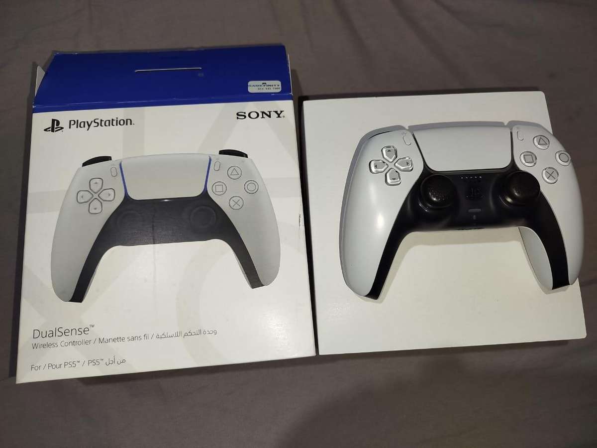 PS5 Dual Sense Controller