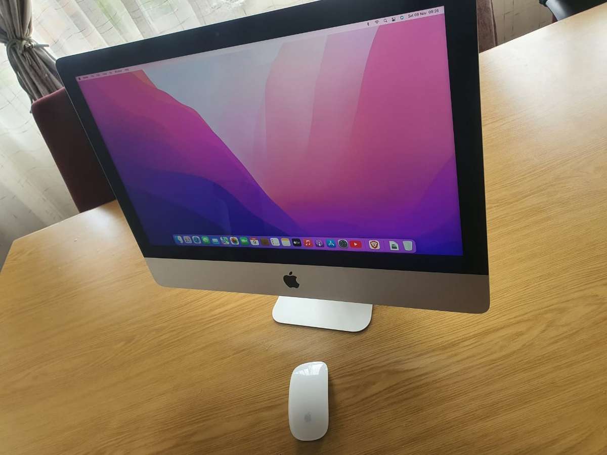 Apple iMac 21.5 Inch Late 2015 Intel Core i5 1TB HDD/8GB RAM