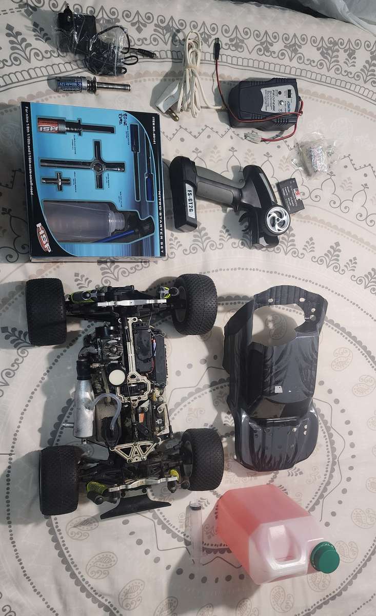 Fully functional Nitro RC Truck with FlySky 2.4ghz Remote and reciever. +lots of extras