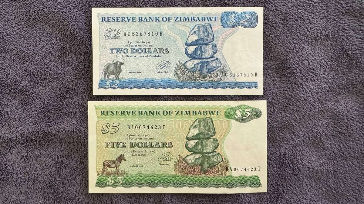 Mixed Note collection in protective sleeves - Includes some RSA notes as well