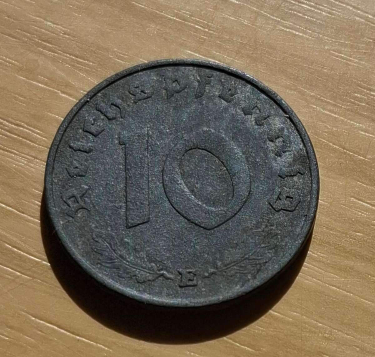 DEUTSCHES REICH 10 Reichspfennig 1942 E (Germany) - condition!!