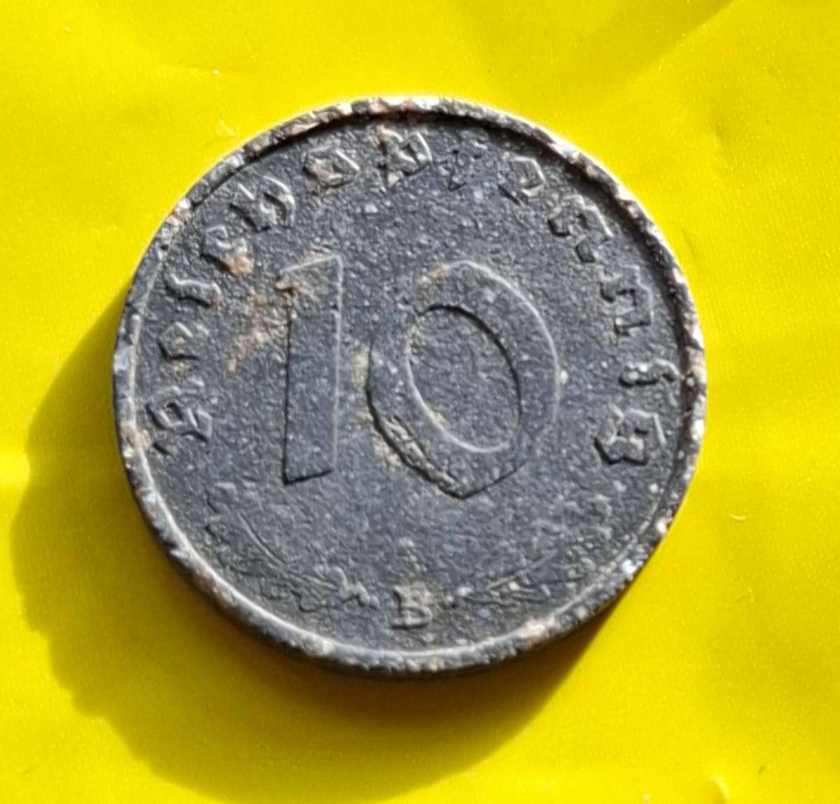 DEUTSCHES REICH 10 Reichspfennig 1944 B (Germany, Vienna) - rare coin!