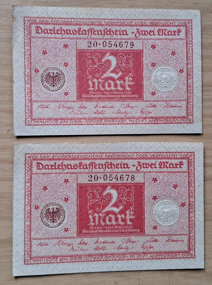 DEUTSCHES REICH Two 2 Mark 1920 banknotes - Germany - in sequence