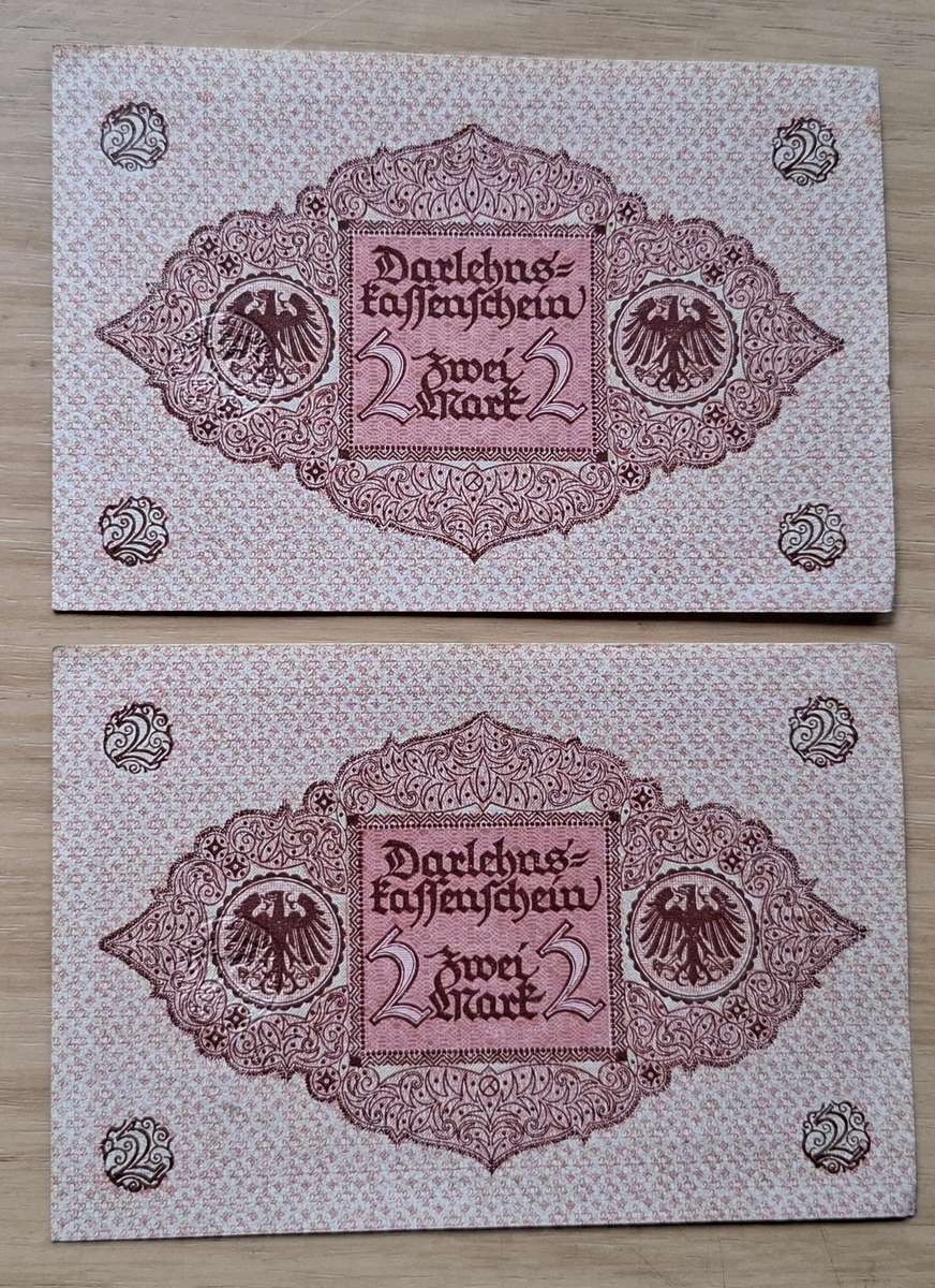 DEUTSCHES REICH Two 2 Mark 1920 banknotes - Germany - in sequence