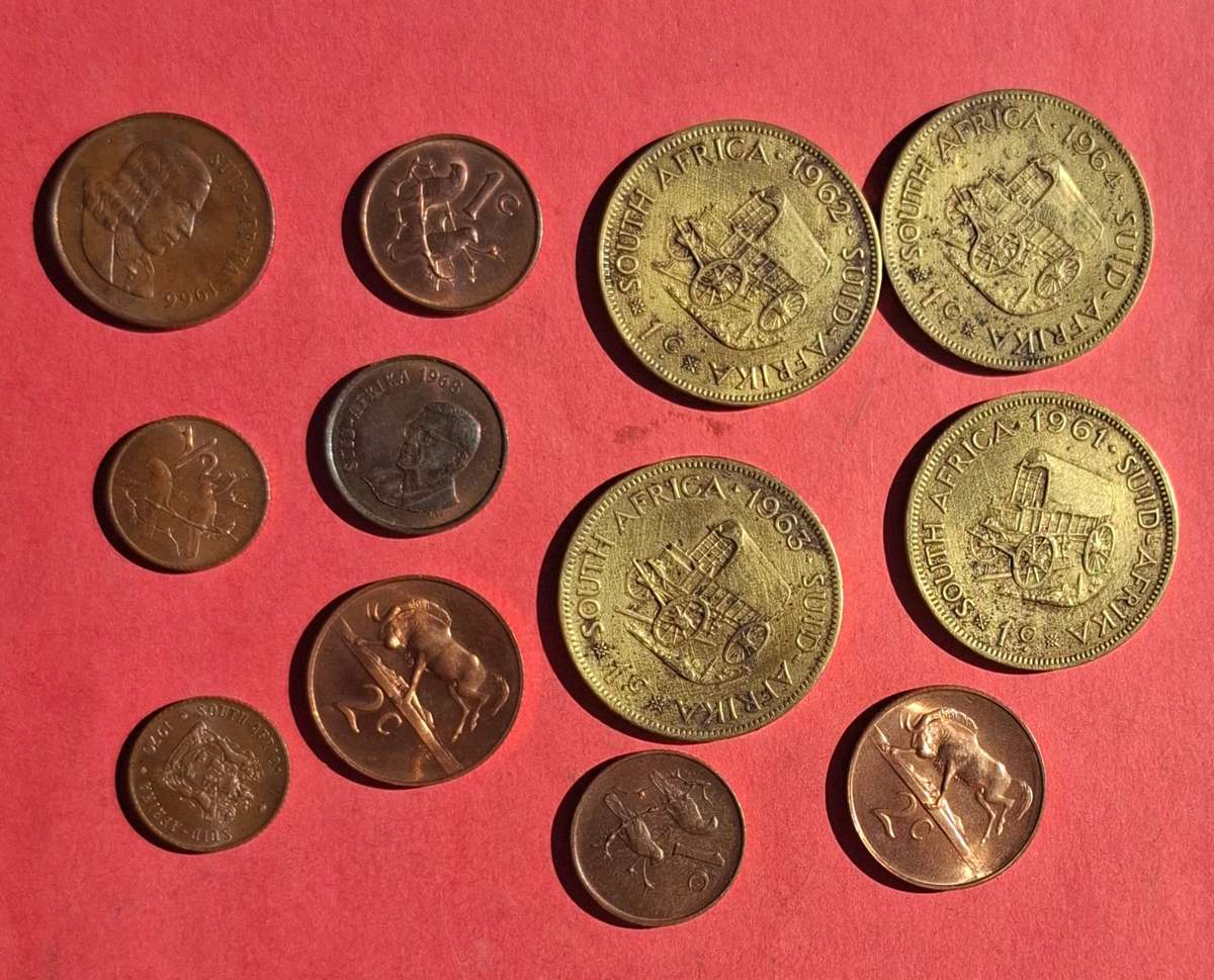 SOUTH AFRICA huge lot of cent coins 1960s to 1980s, several coins UNC - view photos for details