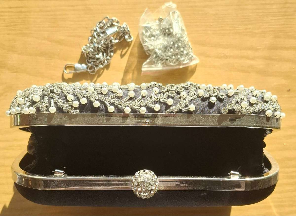 Stylish CLUTCH BAG in black, silver and pearl - NEW