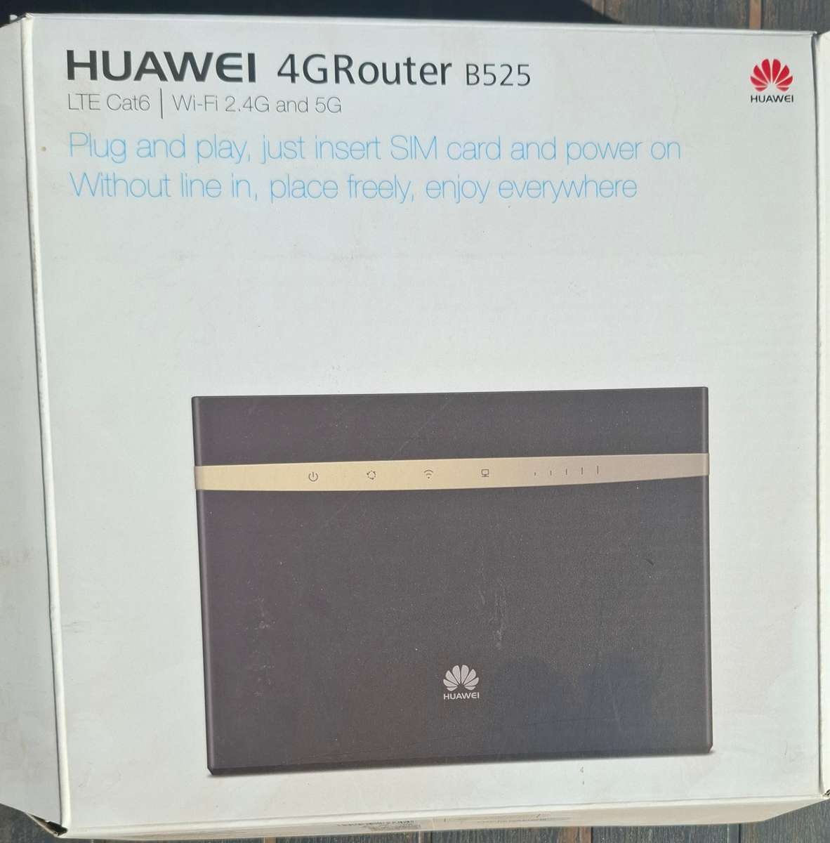 Huawei B525 4G LTE WiFi router **Just insert SIM card and power on**