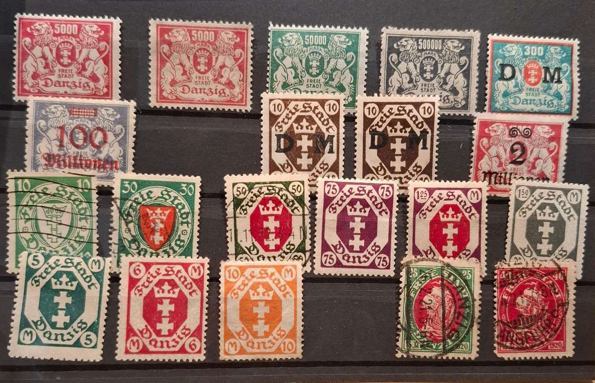 DEUTSCHES REICH - Danzig, lucrative stamp lot - hinged, superb perforation, some top cancellations