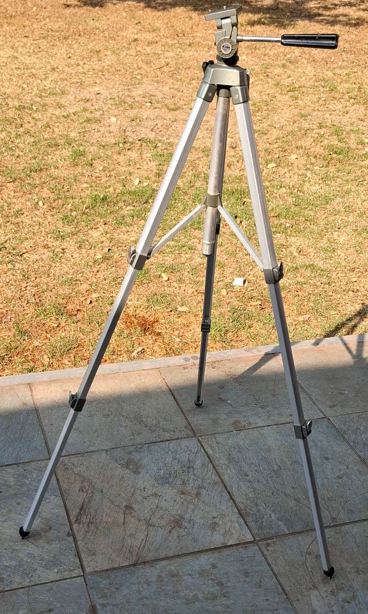 REVUE 25 Tripod - made in Japan
