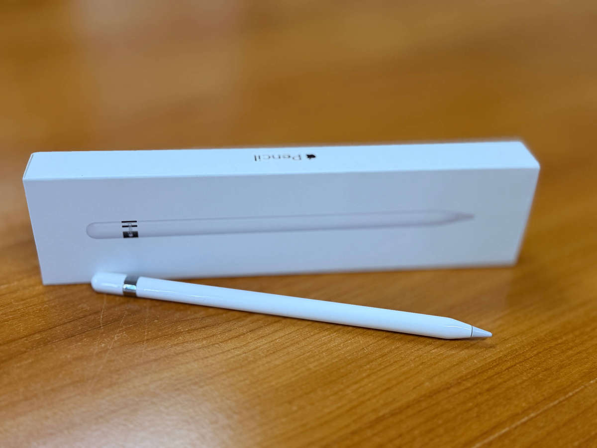 Apple Pencil (1st Generation)  Like New  Only if your IPad has iOS 18