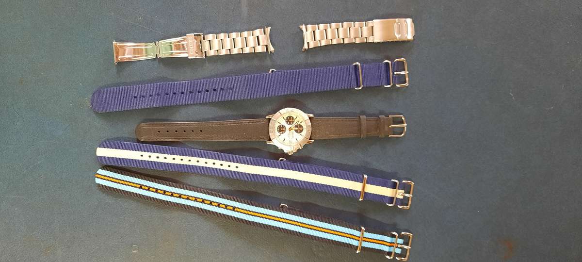 Timeless Panda Seiko Chronograph Watch Set