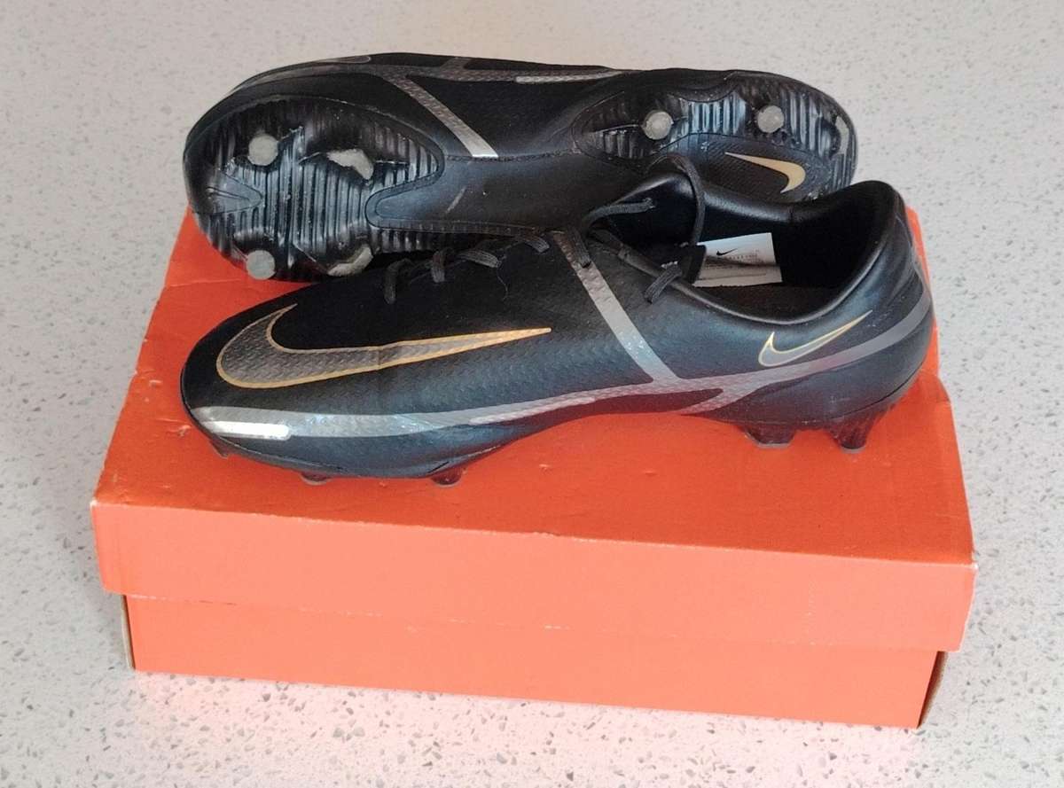 PHANTOM GT2 ACADEMY FG/MG SOCCER BOOTS