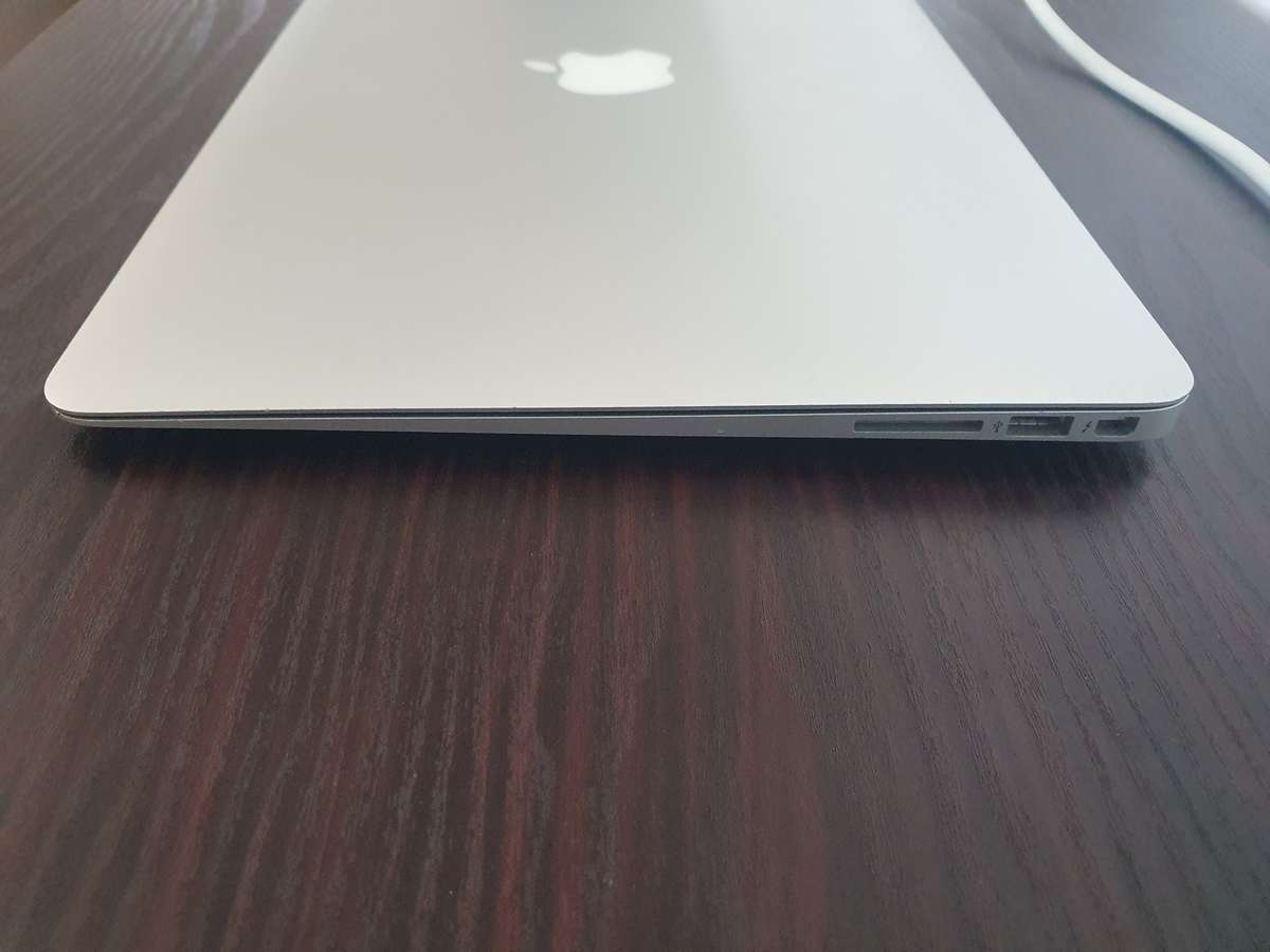 MacBook Air 13" Early 2014