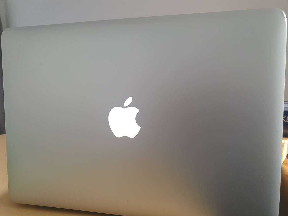 MacBook Air 13" Early 2014
