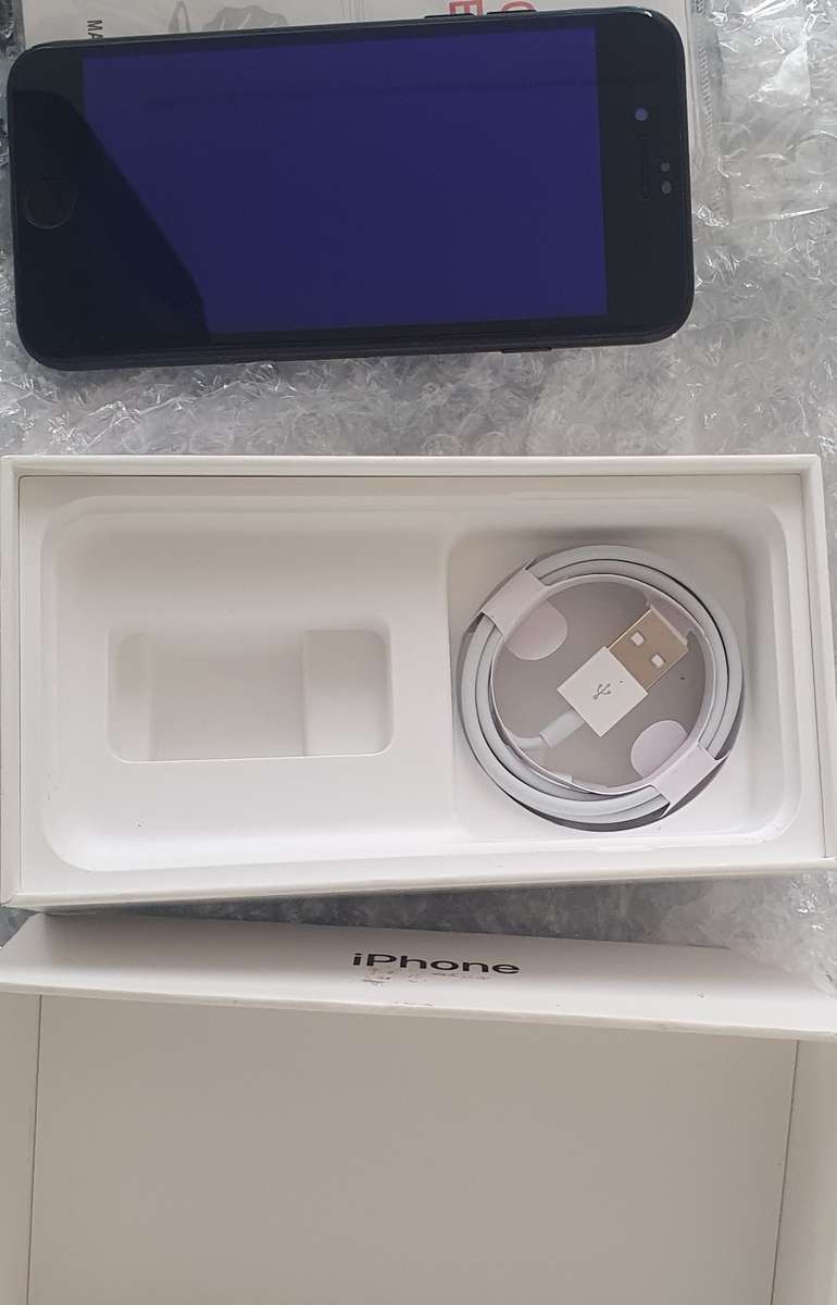 iPhone 7 - 128GB - Excellent Condition