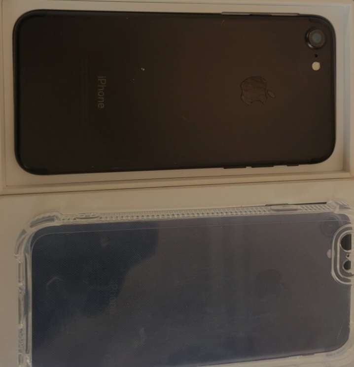 iPhone 7 - 128GB - Excellent Condition