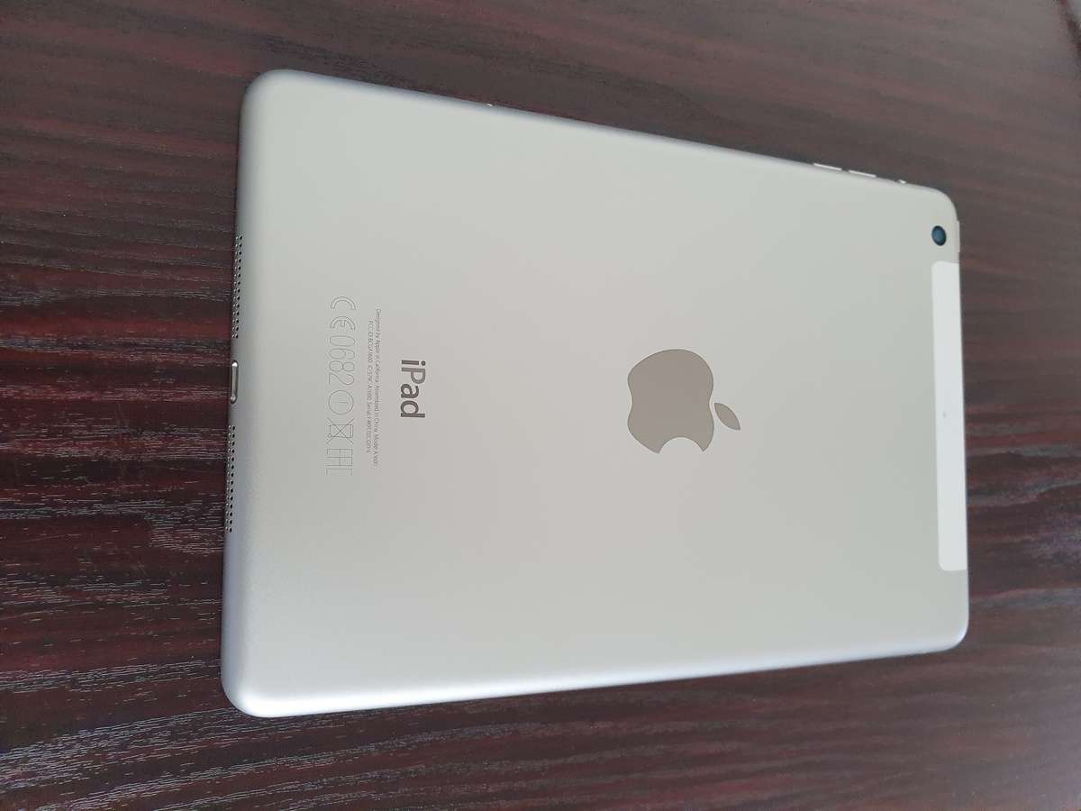Apple iPad Mini 3 - Excellent condition